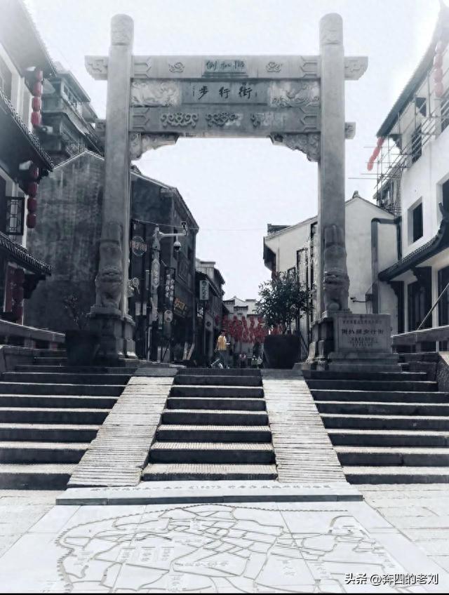 安庆倒扒狮步行街，历史悠久的文化古街
