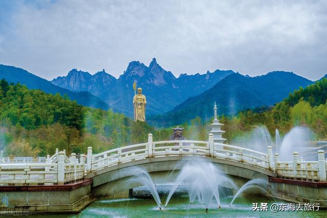 十大常见佛菩萨，非常适合春节期间去祈祷祈福