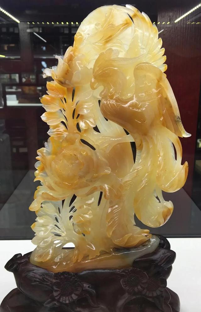 玉石的种类及特点，玉石的种类和特点（中国玉石大全<下>）