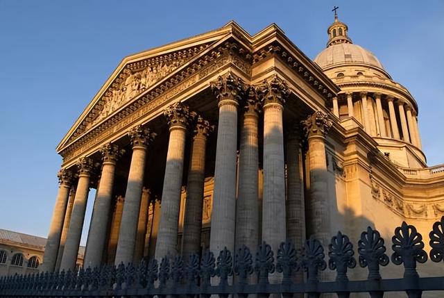 法国有什么特产，法国有什么特产好吃（盘点去法国旅行必去的八大景点）