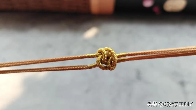 双钱结编法图解，金刚结双钱结手链手工编织图解方法（中国结基础结——）