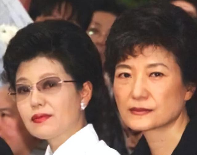 朴槿惠有感情吗，重感情是她一生的败笔
