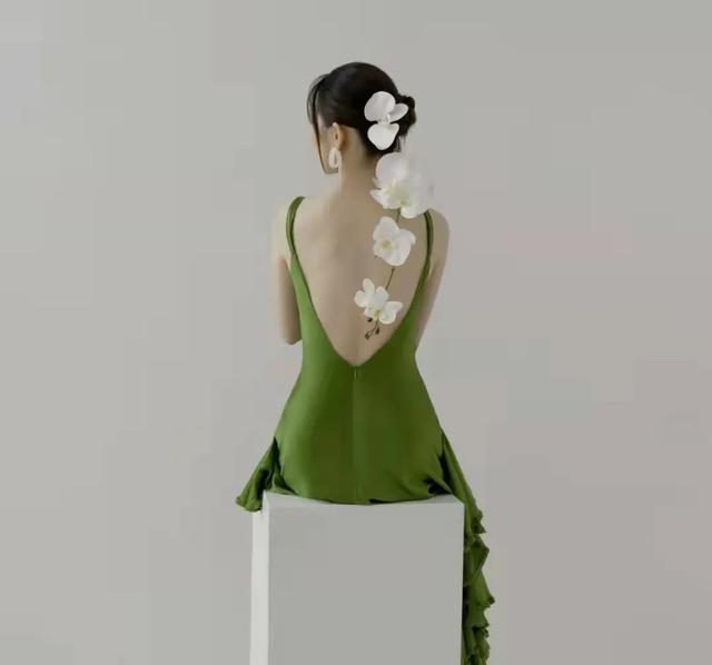 工作辛苦正能量的幽默句子，开心上班幽默正能量的句子（正能量温情语录句子）