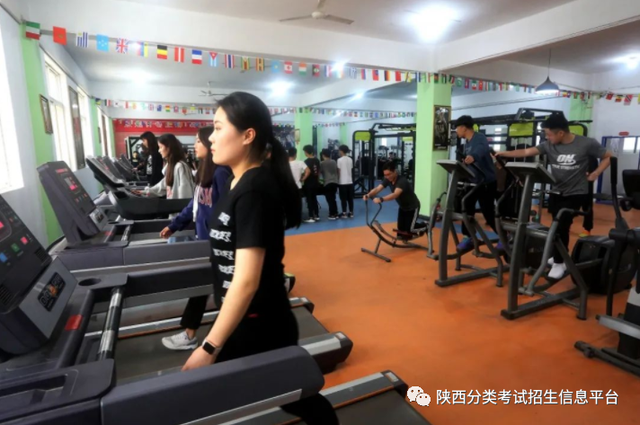 西安市所有五年制大专详细点，西安五年制大专有哪些（走进“省级示范院校”—西安医学高等专科学校）