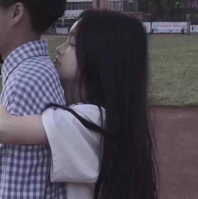 情头一对两张，微信头像，情头一对两张（情侣头像，热门高赞情头）