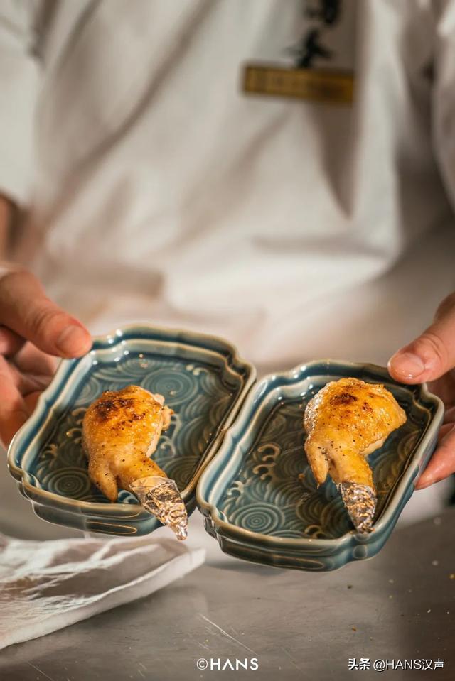 日本提灯是鸡的什么部位，提灯是鸡的什么部位（探索一只鸡的30种可能）