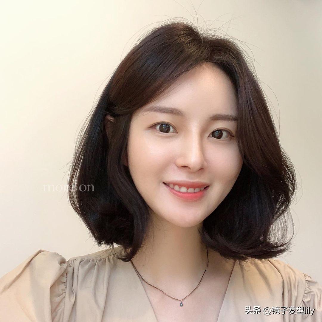 头大适合什么发型，头比较大的人适合剪什么发型（越剪越美的发型17款）