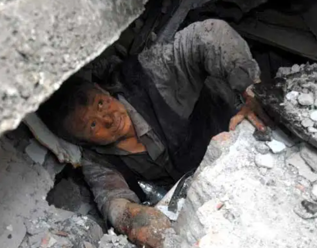 东风雪铁龙凯旋汽车，东风雪铁龙凯旋这车怎么样（汶川大地震留下一辆“神车”）