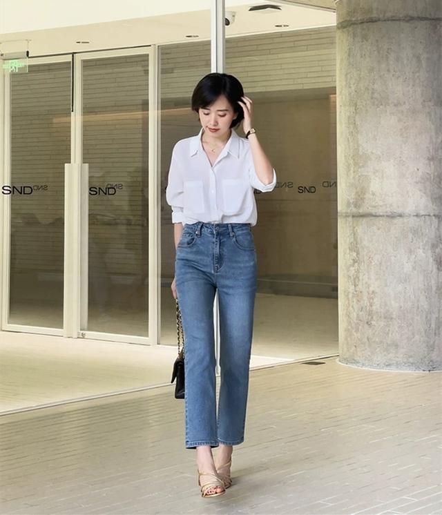 哈伦裤配什么上衣好看，白色哈伦裤配什么上衣好看（夏初穿“九分裤”）