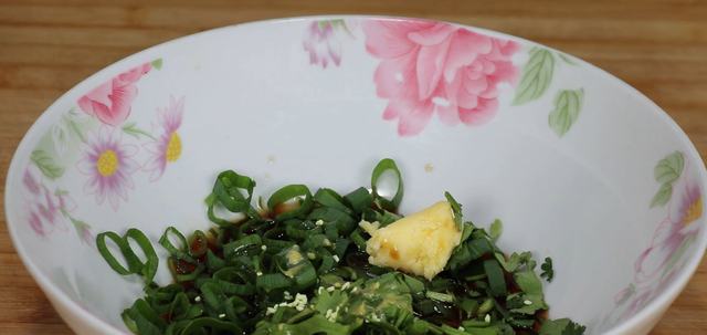 怎么做面条好吃又简单，怎样做好吃又简单的面条（爱吃面条不要再去面馆了）