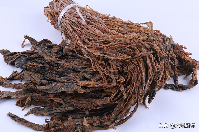 雪里蕻的吃法，雪里蕻的吃法对人身体有什么好处（晒干后比肉还香）