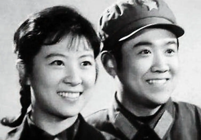 王骁的老婆的近照,王骁老婆结婚照(见证父母50年美满婚姻)