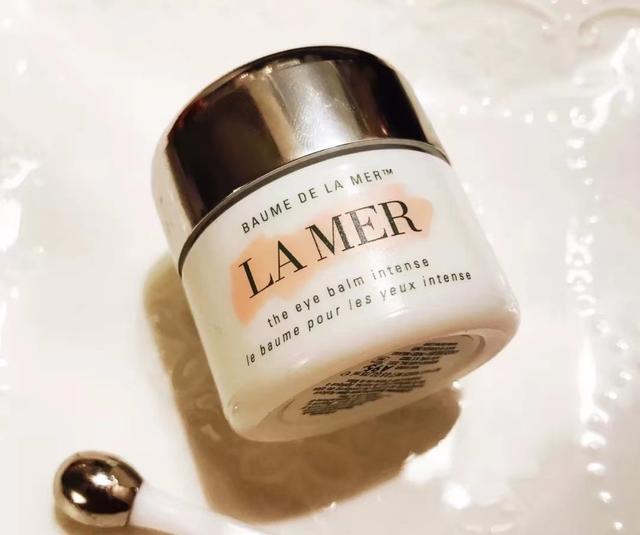 什么眼霜去皱效果好，真正可以去皱的眼霜（良心推荐这几款超火爆的抗老眼霜）