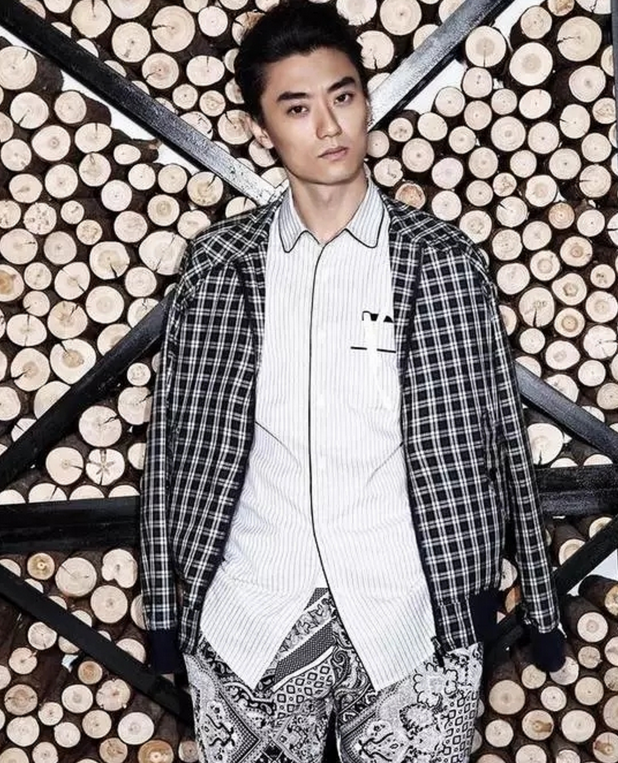 陈宝国的儿子，陈宝国的儿子是哪个学校毕业的（被父亲力捧多年也不红）