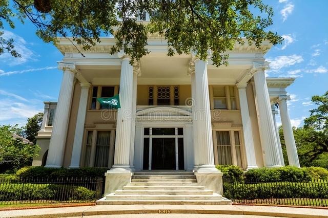 上海同济大学全国排名，上海四大名牌大学排名及录取分数线一览表（哈工大和同济大学排名亮眼）