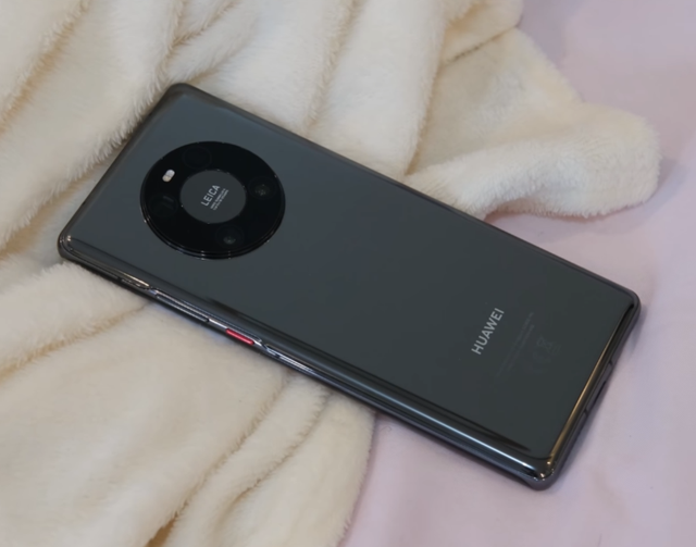 华为手机怎么看电池容量是多少，华为手机电池容量（华为Mate40Pro换到荣耀Magic4Pro）