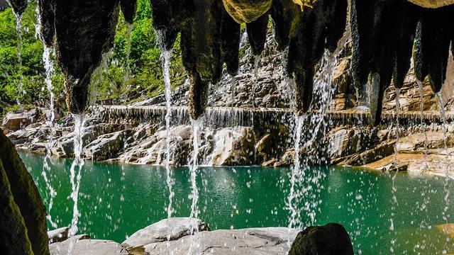 举起手来拍摄地，举起手来拍摄地郭亮村介绍（悬崖上有隐秘古村）