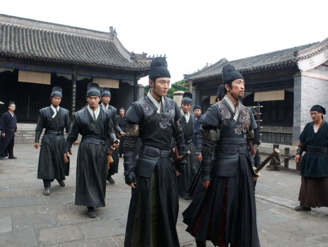 明朝时期锦衣卫的地位，为何明朝锦衣卫的地位高