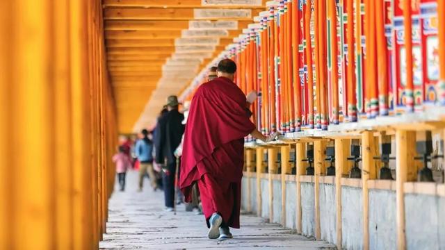 一个人可以玩什么，一个人玩的运动项目（适合一个人旅行的10个地方）