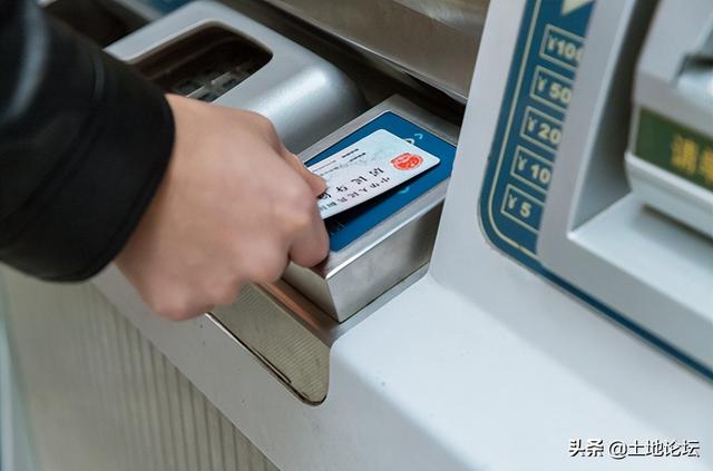 户口迁移需要什么材料，户口迁移需要什么材料2019（2022年各地户口迁移新政策）