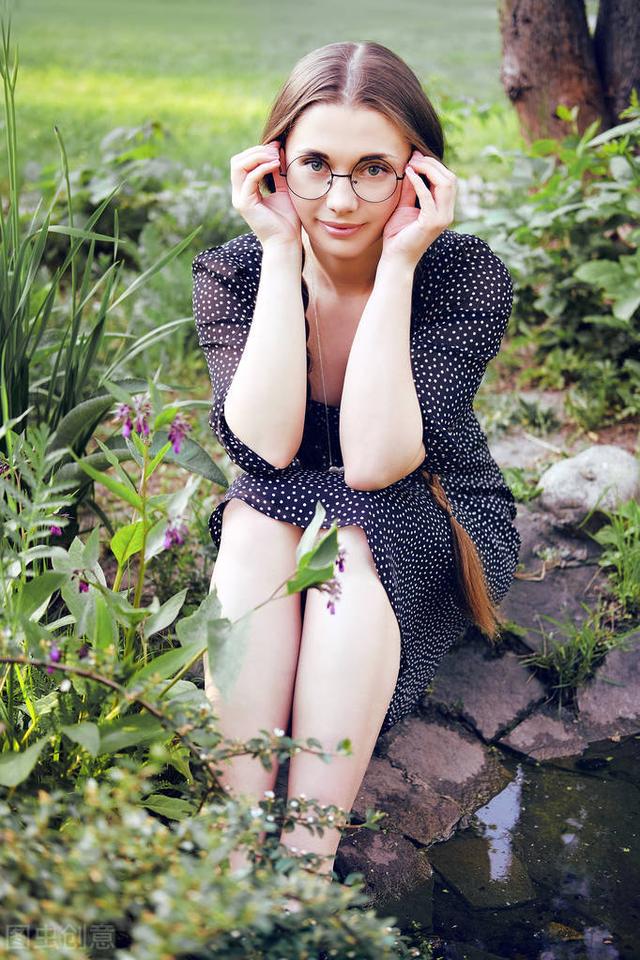 声情并茂下一句怎么说，形容声音美妙动听的成语（让我一生一世）