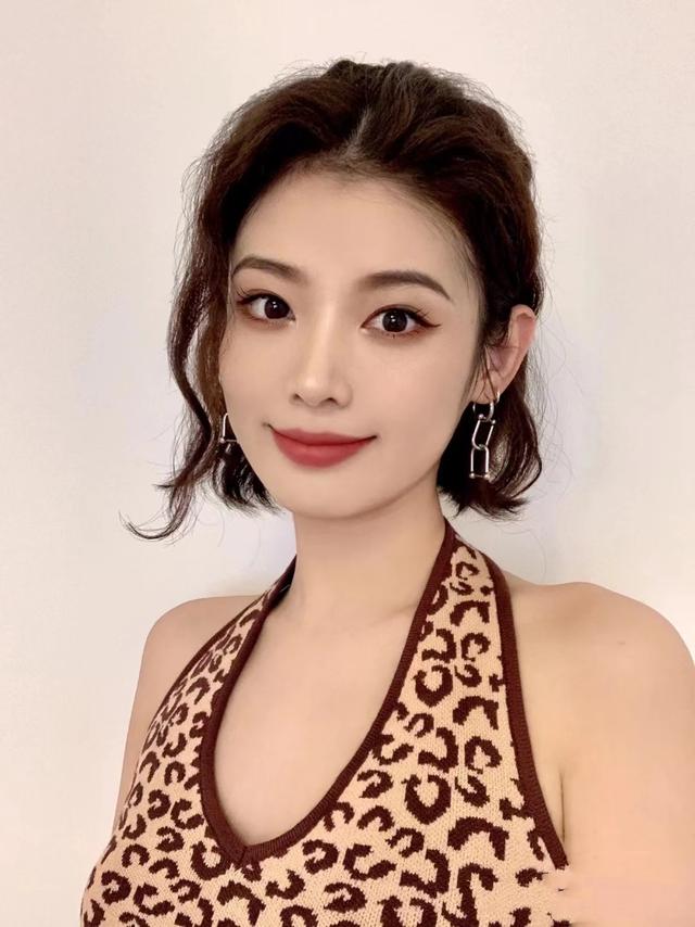 打耳洞后的注意事项，打耳洞后的保养和注意事项（几天后才能摘下原来的耳钉）