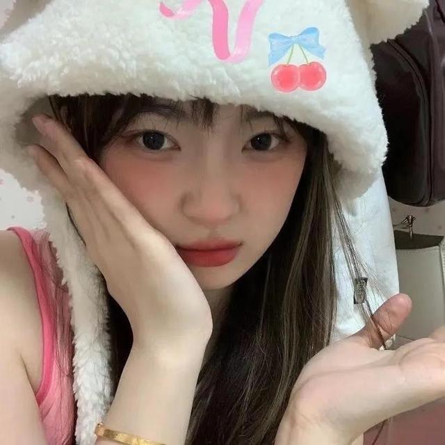 好看的女头吧，微信头像，好看的女头吧（女生头像，今日份氛围感女头）
