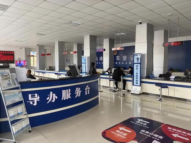 自己名下有车怎么贷款，车辆抵押贷款不押车不看征信（车辆抵押贷的那些事儿）