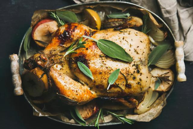 迷迭香是什么，西餐中常用的15种香料和香草（迷迭香是什么时候出的）