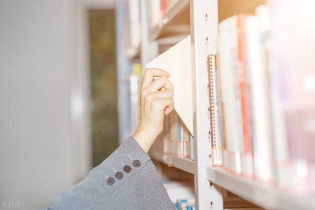 人物性格描写，小说男主人物性格描写（如何让小说里的人物形象更生动立体）