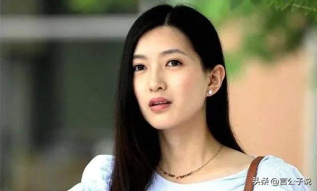 吴倩湿发照上热搜，28岁生娃后仍然像少女（娱圈6位“素颜女神”）