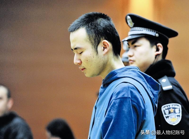 大学生安全事故案例（回顾药家鑫案）