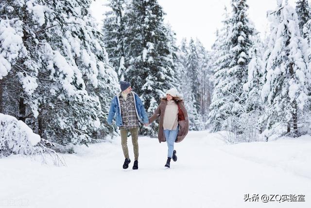 双子女吸引老男人，双子老男人喜欢什么样小姑娘（如何吸引双子座女孩）