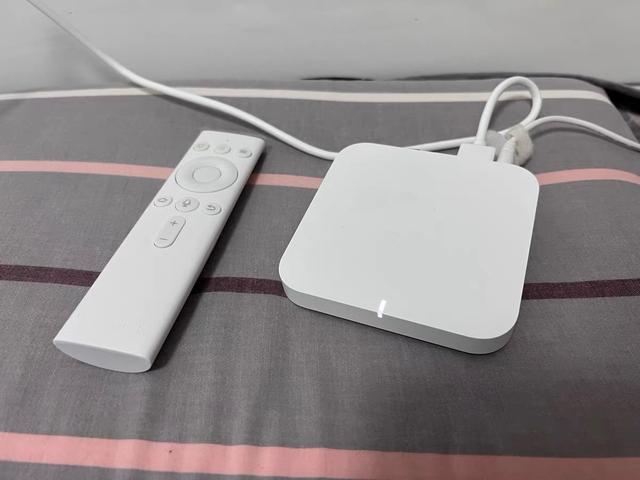 关于小米盒子和电视机顶盒的区别，机顶盒和小米盒子一样吗（电视盒子中的四大天花板）