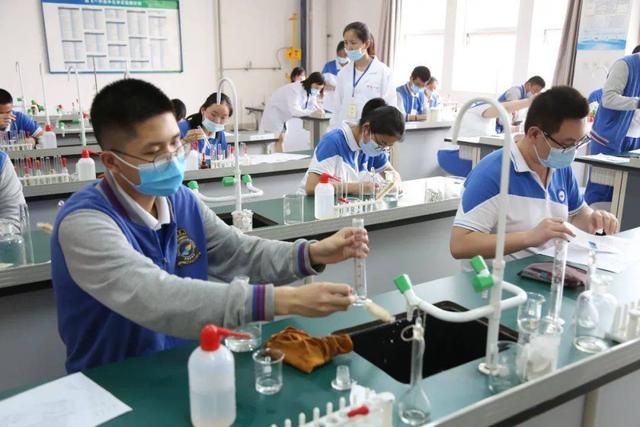 药剂学专业主要学什么，2021全国大学药剂学专业排名（药剂专业课程设置）