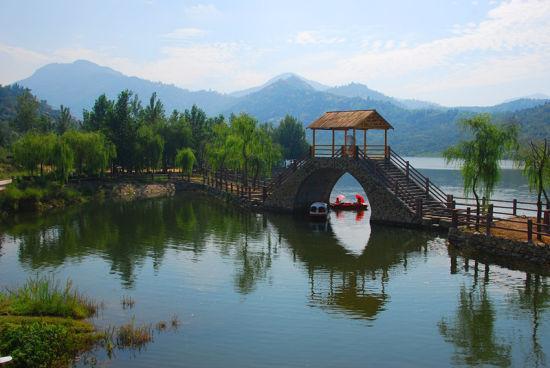 山东临沂旅游攻略好玩景点推荐，山东临沂哪里好玩的景点推荐（分为五个游览区和两个戏耍区）