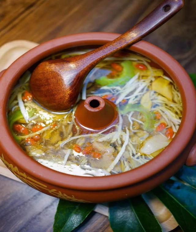 2,云南很有名的5道美食,是"滇菜之魂",每一道都是当地人的最爱