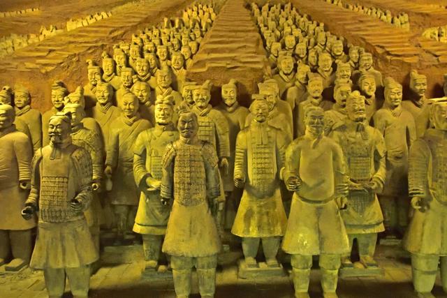 名胜古迹的地方有哪些，哪些地方是中国十大名胜古迹（中国最出名的7大风景名胜）