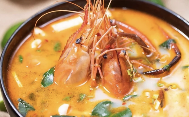 冬阴功汤的功效，冬阴功汤的功效与作用（那就在花都喝冬阴功解下瘾）