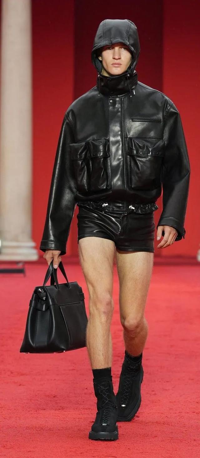 element是什么牌子，ELEMENT是啥牌子的电视（95岁的FERRAGAMO）