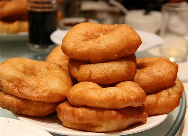 为什么有的回民喝酒,回族喝酒吗(独具特色的回族饮食文化)