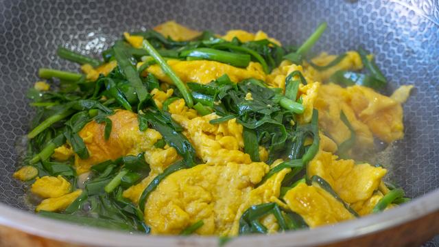 鹌鹑蛋是发物吗，属于发物的食物一览表（8种“增补食物”要多吃）