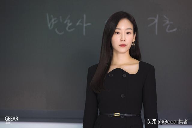 韩国女装品牌有哪些，教你用4件单品穿出时尚气势（欧韩时尚女装）