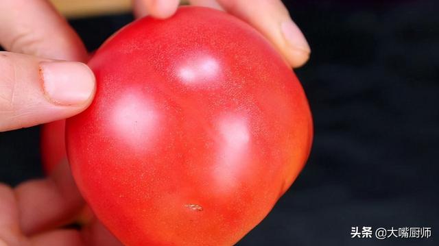 西红柿炒鸡蛋的制作步骤，制作西红柿炒鸡蛋需要的步骤（吃了30年的西红柿炒蛋）