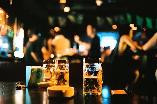 学生吸毒会有什么症状，学生吸毒会有什么症状青骄第二课堂期末考试（关注！青少年涉毒吸毒的原因）