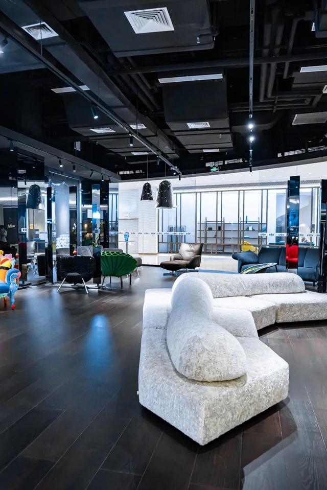 进口橱柜品牌，十大橱柜品牌最新排名（才明白生活的高级感从何而来）