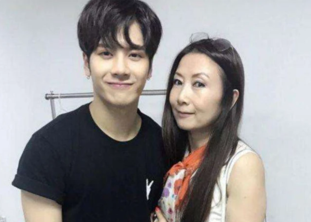 benz雄，benz雄开的是什么奔驰（实则家世显赫的10位男星）