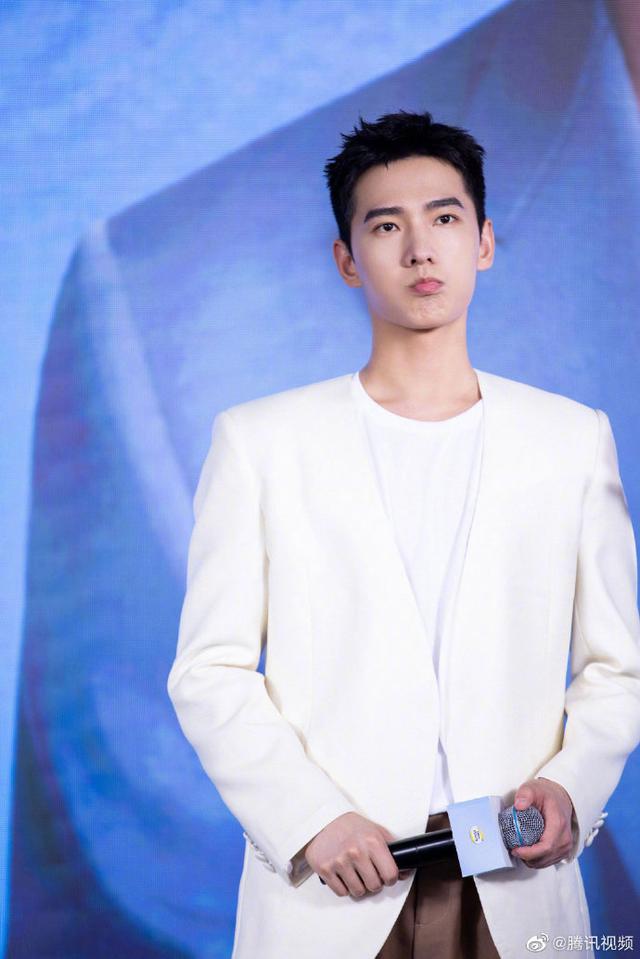 于朦胧，于朦胧个人资料（8.21美图：迪丽热巴）