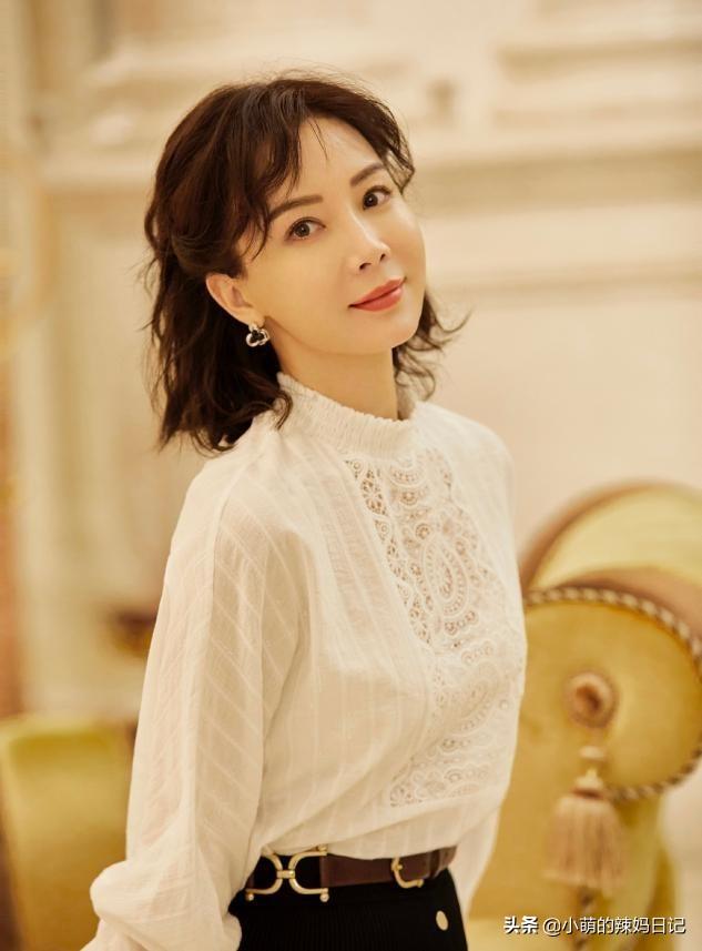 女生卷发适合什么发型，女生卷发适合什么发型图片（这5种“短烫发”更适合你）