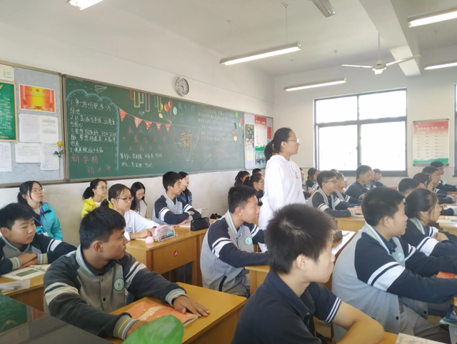 上普高好还是私立高中好，考不上普高就上民办高中是最好的选择吗（私立学校和公办学校哪个好）